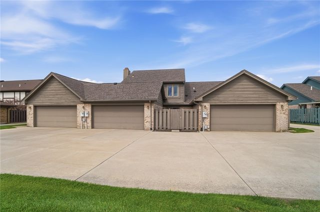 1302 Donson Circle, Kettering, OH 45429