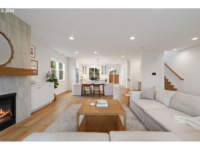 1751 Nw LARKIN Ter, Portland, OR 97229