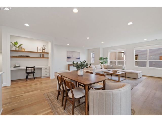 1751 Nw LARKIN Ter, Portland, OR 97229