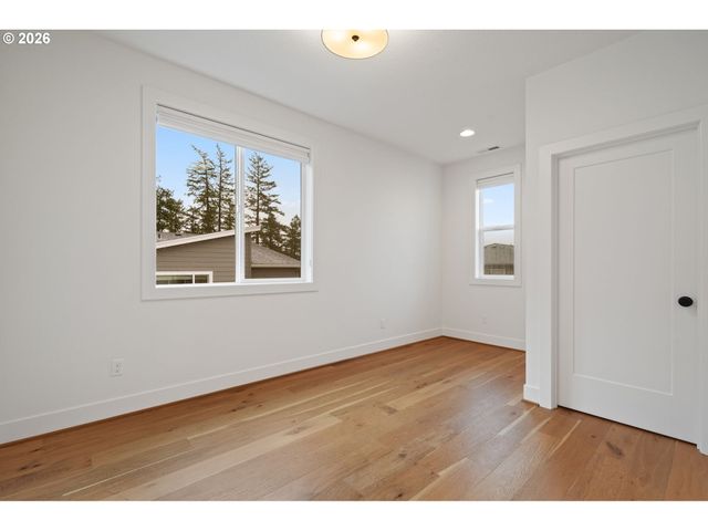 1751 Nw LARKIN Ter, Portland, OR 97229