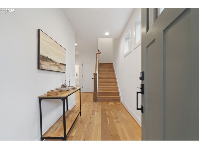 1751 Nw LARKIN Ter, Portland, OR 97229