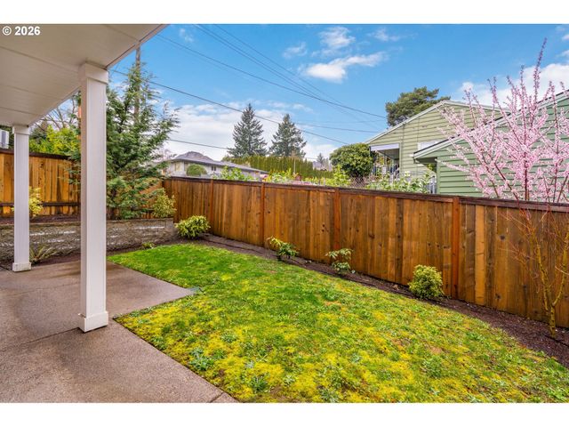 1751 Nw LARKIN Ter, Portland, OR 97229