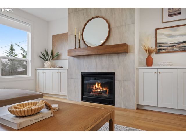 1751 Nw LARKIN Ter, Portland, OR 97229