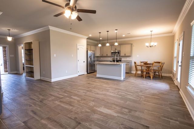 243 Berkshire Place, Haughton, LA 71037