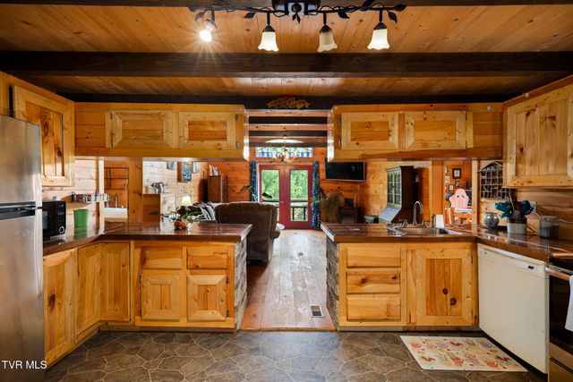 1569 War Valley Road, Rogersville, TN 37857