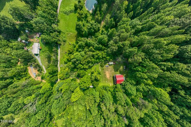 1569 War Valley Road, Rogersville, TN 37857