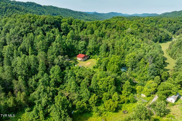 1569 War Valley Road, Rogersville, TN 37857