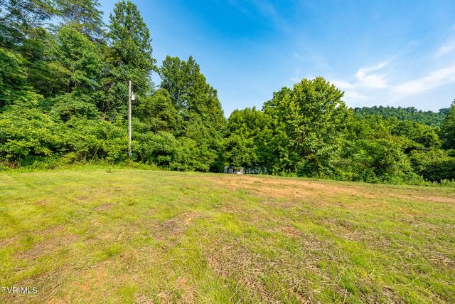 1569 War Valley Road, Rogersville, TN 37857