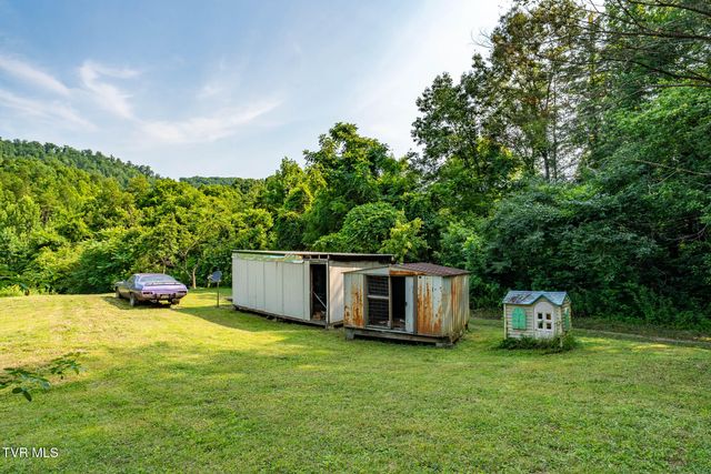 1569 War Valley Road, Rogersville, TN 37857