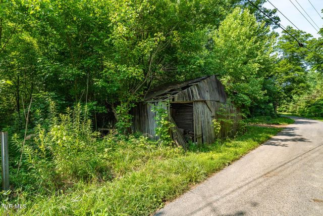 1569 War Valley Road, Rogersville, TN 37857