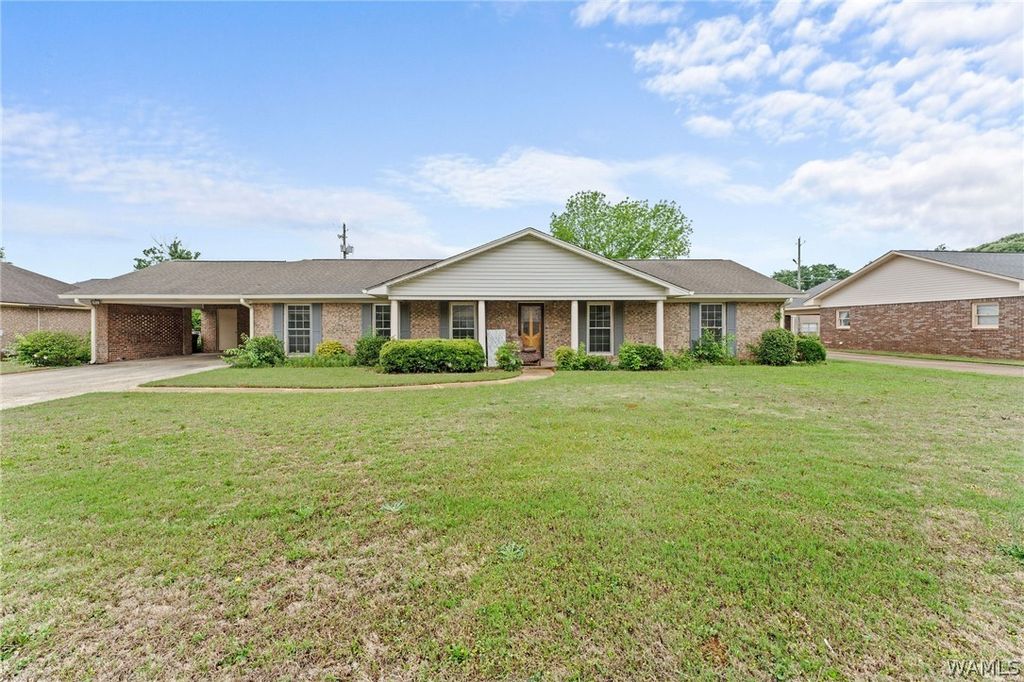 3026 10th E, Tuscaloosa, AL 35405