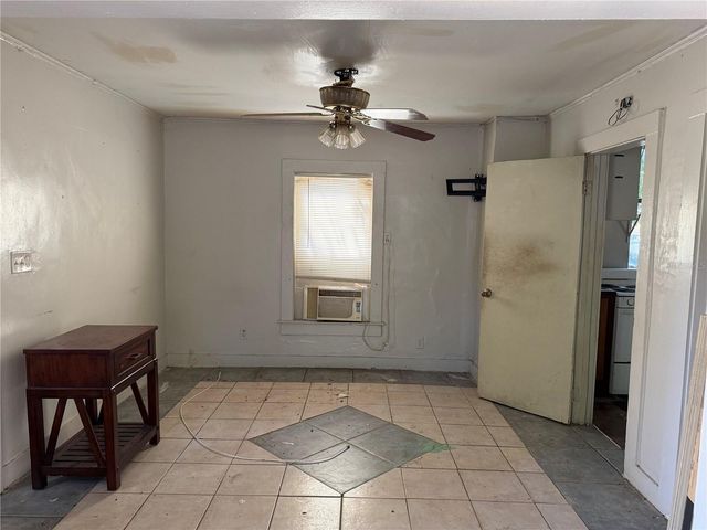 2007 43RD STREET S, Gulfport, FL 33711