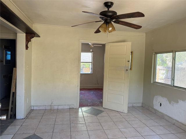 2007 43RD STREET S, Gulfport, FL 33711