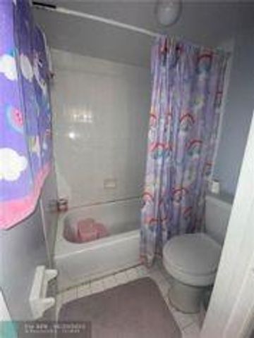 2431 NW 56th Ave 204, Lauderhill, FL 33313