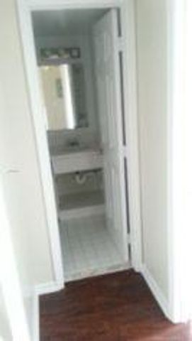 2431 NW 56th Ave 204, Lauderhill, FL 33313