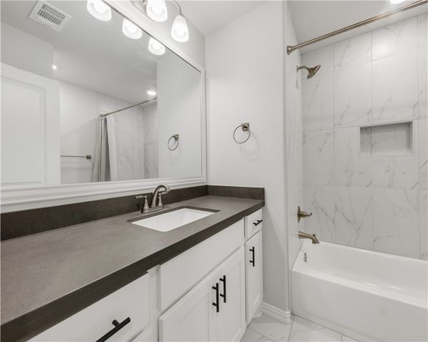 6219 Southern Cross Drive, College Station, TX 77845