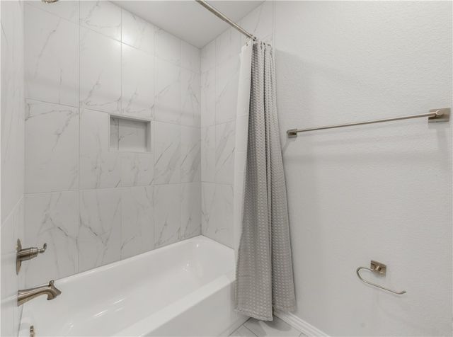 6219 Southern Cross Drive, College Station, TX 77845