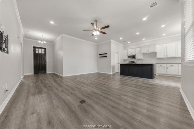 6219 Southern Cross Drive, College Station, TX 77845