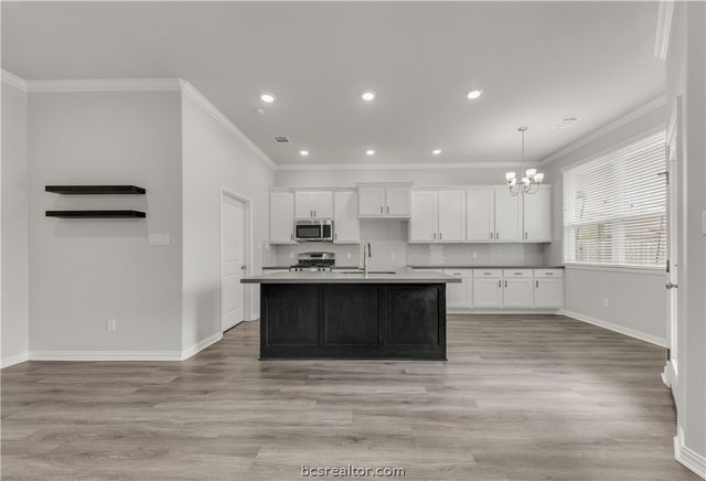 6219 Southern Cross Drive, College Station, TX 77845