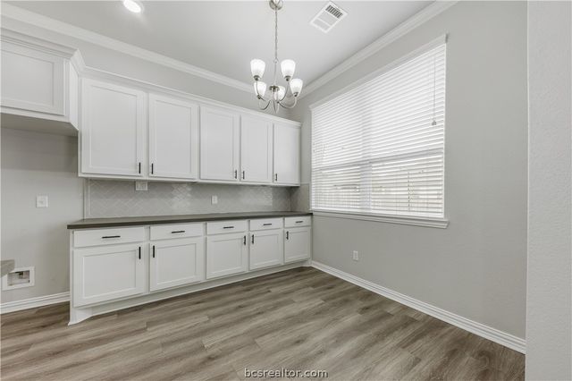 6219 Southern Cross Drive, College Station, TX 77845