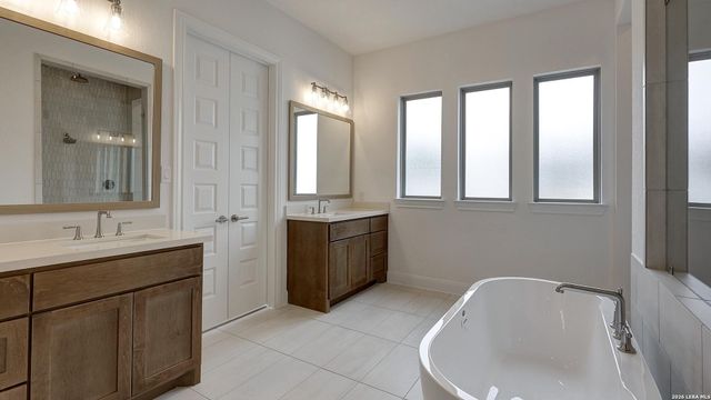 198 Gather Street, Castroville, TX 78009