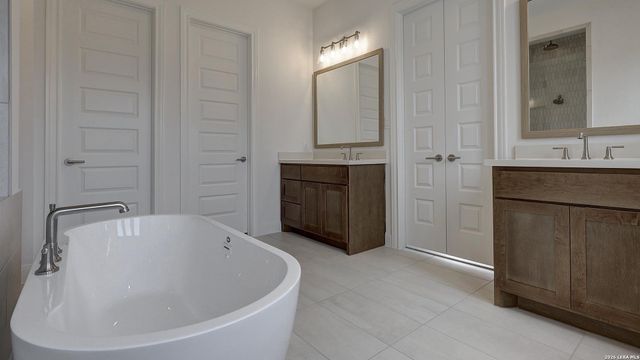 198 Gather Street, Castroville, TX 78009