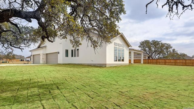 198 Gather Street, Castroville, TX 78009