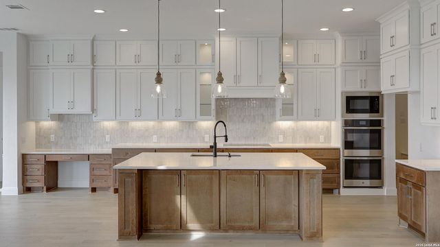 198 Gather Street, Castroville, TX 78009