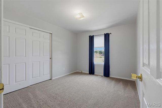 979 Reddington Oaks Court, St Charles, MO 63304