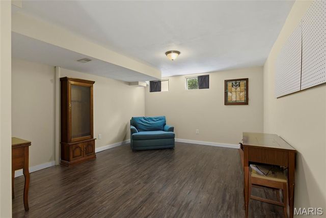 979 Reddington Oaks Court, St Charles, MO 63304