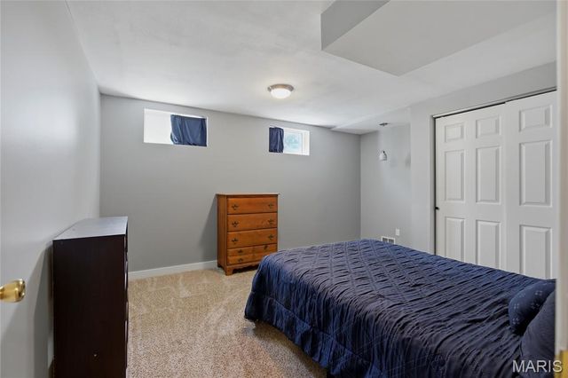 979 Reddington Oaks Court, St Charles, MO 63304