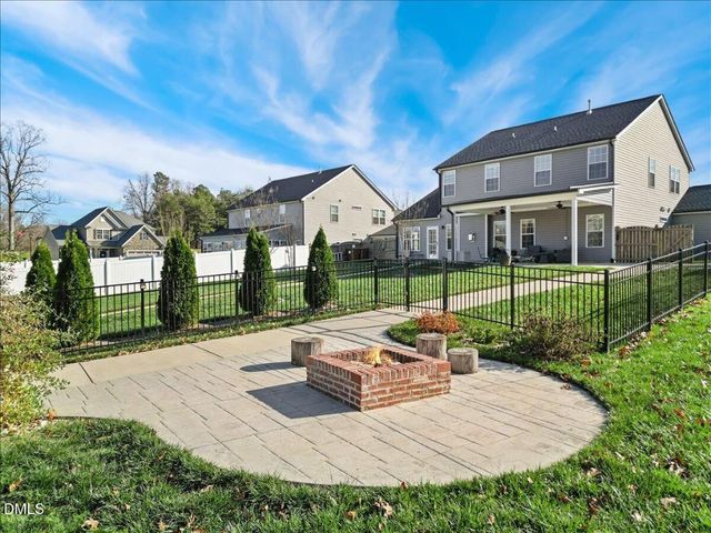 126 Gracie Lane, Clemmons, NC 27012