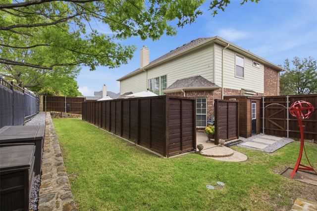 2305 Trickling Creek Drive, Garland, TX 75041