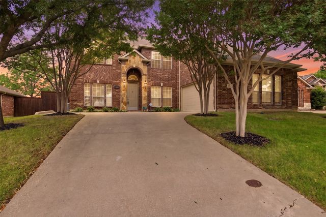 2305 Trickling Creek Drive, Garland, TX 75041