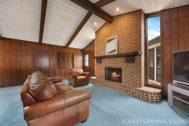 826 S Villa Avenue, Villa Park, IL 60181