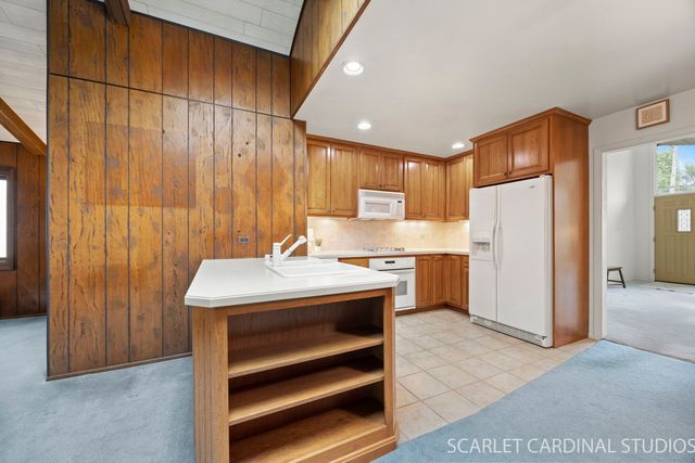 826 S Villa Avenue, Villa Park, IL 60181