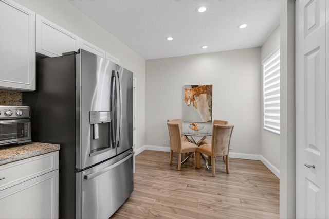 10672 Royal Caribbean Circle, Boynton Beach, FL 33437