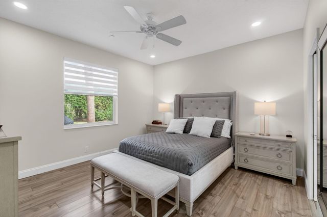 10672 Royal Caribbean Circle, Boynton Beach, FL 33437