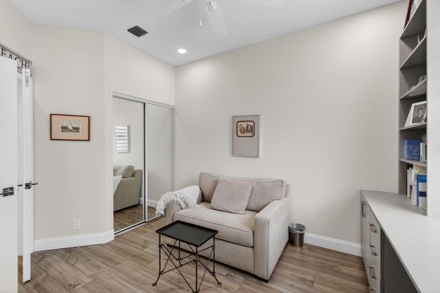 10672 Royal Caribbean Circle, Boynton Beach, FL 33437