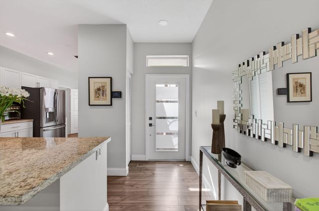 10672 Royal Caribbean Circle, Boynton Beach, FL 33437