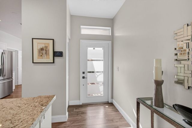 10672 Royal Caribbean Circle, Boynton Beach, FL 33437