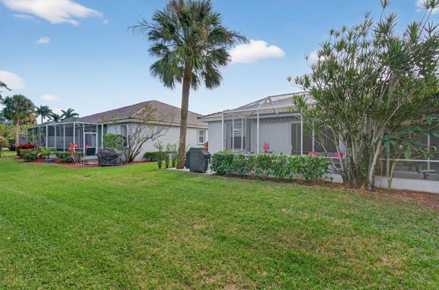 10672 Royal Caribbean Circle, Boynton Beach, FL 33437