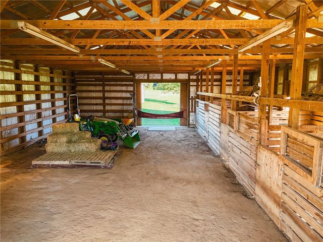 2469 County Road 3341, Clarksville, AR 72830