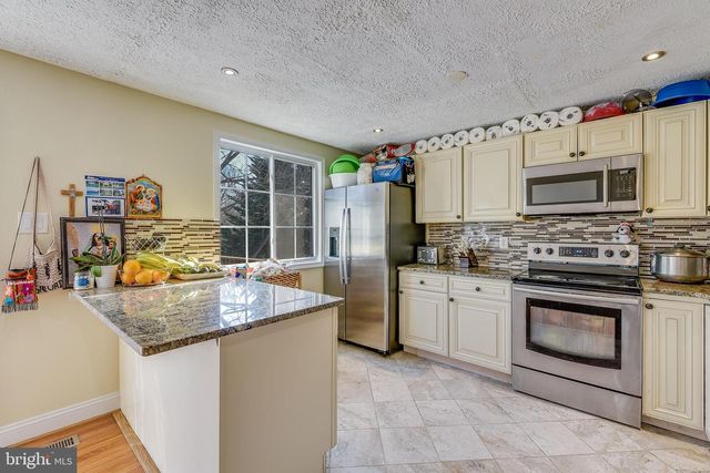 25527 COLTRANE DR, Damascus, MD 20872