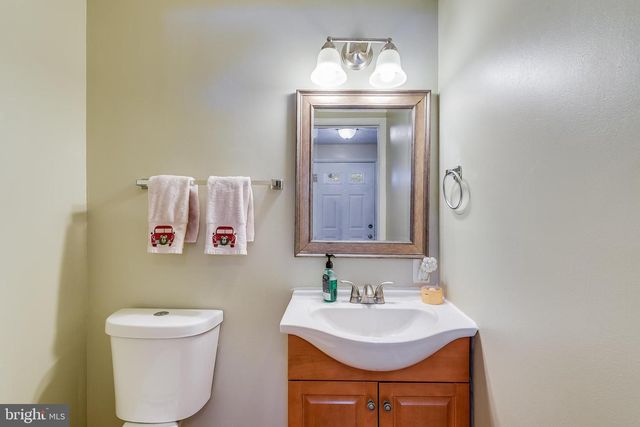 25527 COLTRANE DR, Damascus, MD 20872