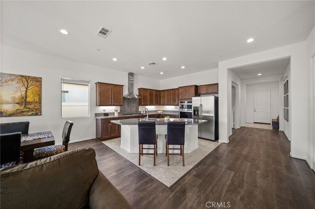 11855 Sagecrest Court, Corona, CA 92883