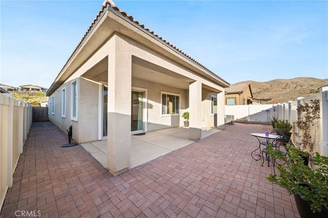 11855 Sagecrest Court, Corona, CA 92883