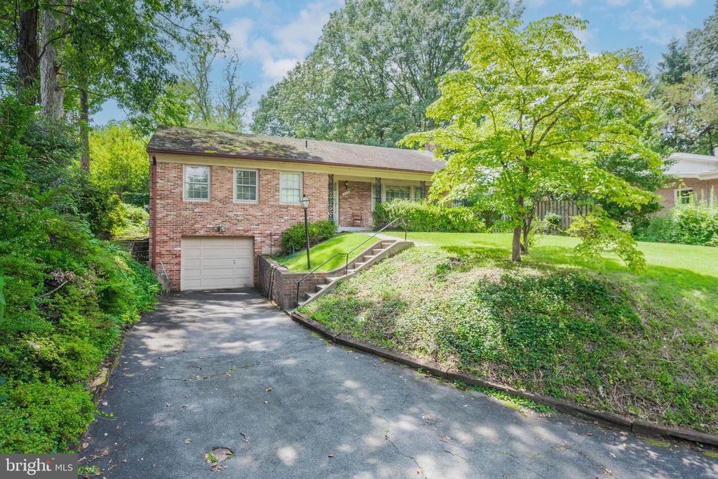 6216 MASSACHUSETTS AVE, Bethesda, MD 20816