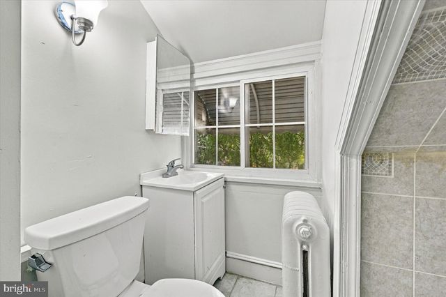 100 W WASHINGTON LN, Philadelphia, PA 19144