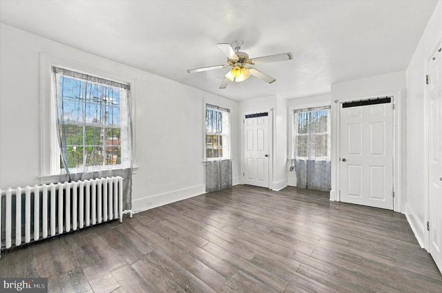 100 W WASHINGTON LN, Philadelphia, PA 19144